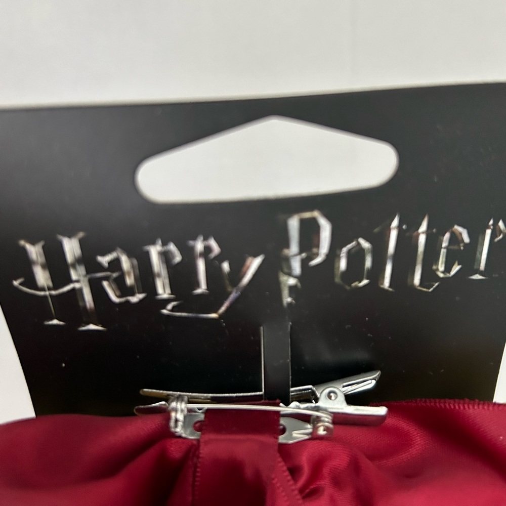✨NEW✨ Harry Potter Gryffindor House Hogwarts Hair Bow / Brooch Pin - Picture 4 of 5